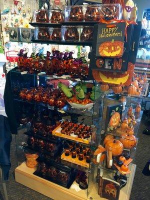 A large variety of Halloween Jack-o-Lantern decorations, many light up!