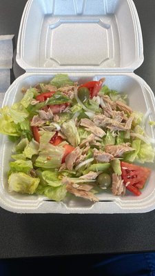 Tuna Mediteranno salad