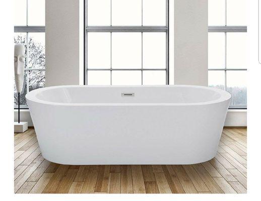 Free standing tub.