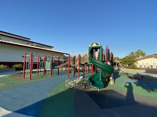 Cherry Chase Elementary School - playground