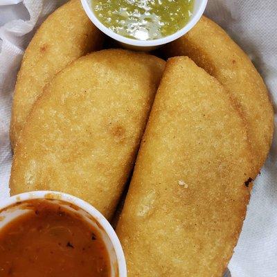 Empanadas de Carne Mechada