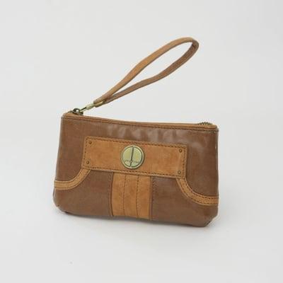 lolita (wristlet) camel