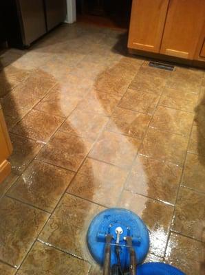 Tile &Grout Cleaning &Sealing