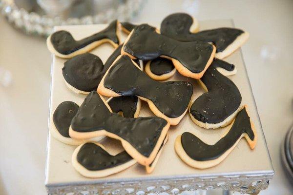 Music and bow tie sugar cookies!