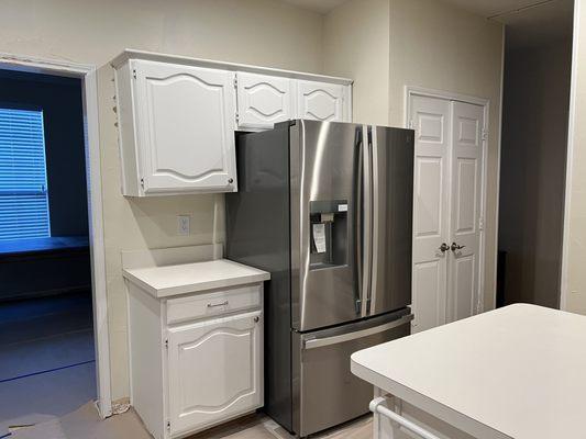 Wall between kitchen and dining room