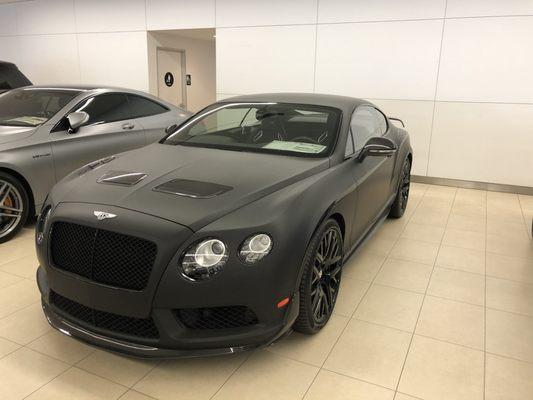 Very rare Bentley Continental GT3R brand new no owner... available for lease or buy