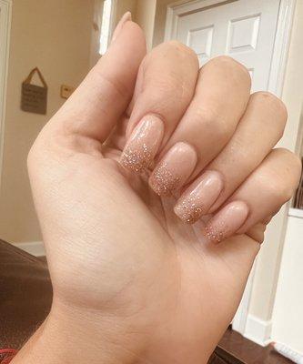 Ombré glitter dip nail