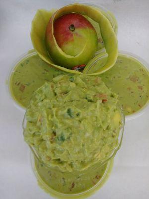 Guacamole con mango.