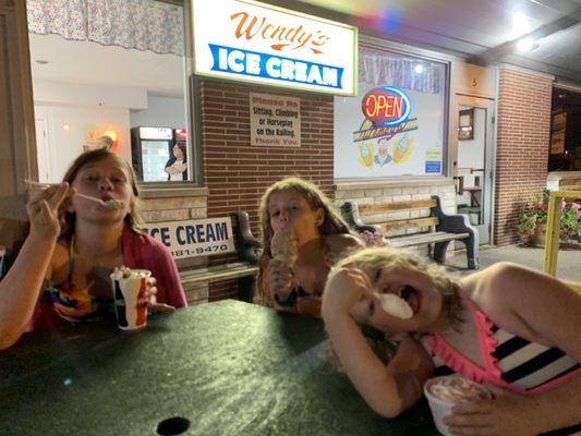 Ice cream crew outside dinning.