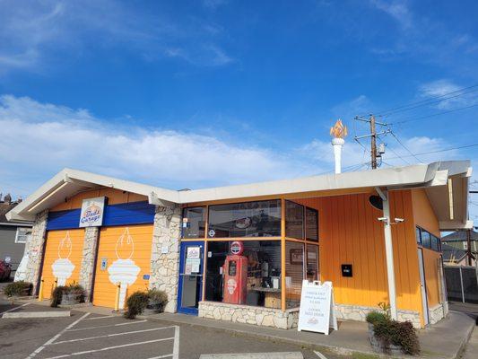 look at the beautiful sky behind our buds garage building!