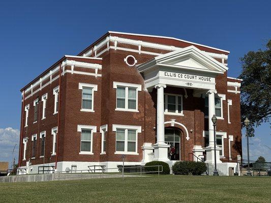 Ellis County Courthouse