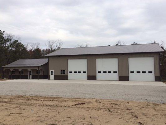 Large commercial building in Cedar Rapids, IA