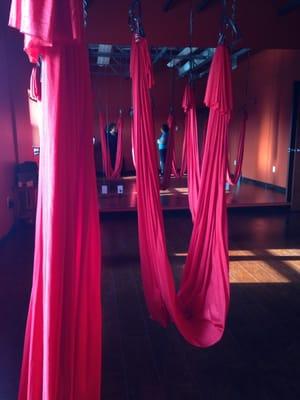 Anti gravity yoga