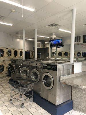 Ultra Clean Laundromat