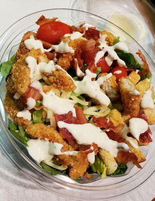 Crispy Chicken BLT Salad, This Is DEF My Kinda Salad!!