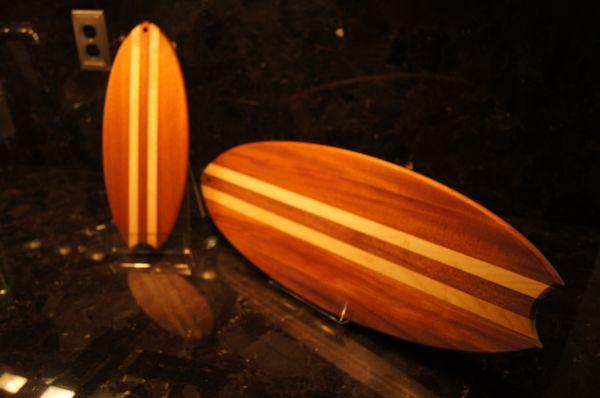 Surfboard cutting board