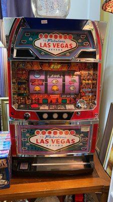 Vintage Slot Machine, Games, entertainment