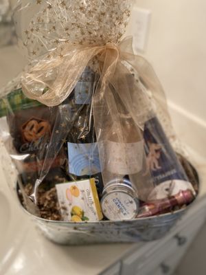 Personalized birthday basket