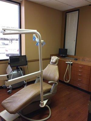 Treatment Room @ Woodlands Dental Partners