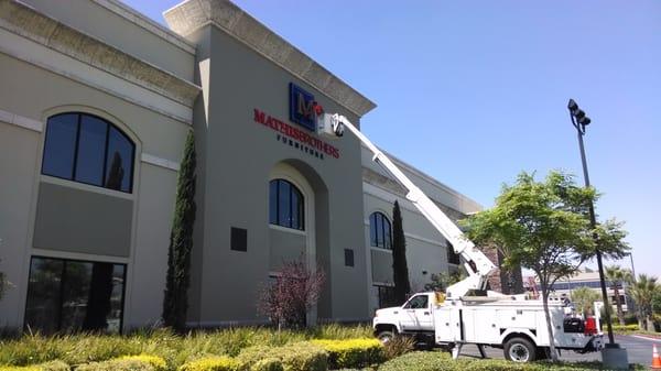 We keep your site's signs & parking lot lighting looking great using our fully stocked, company owned equipment.