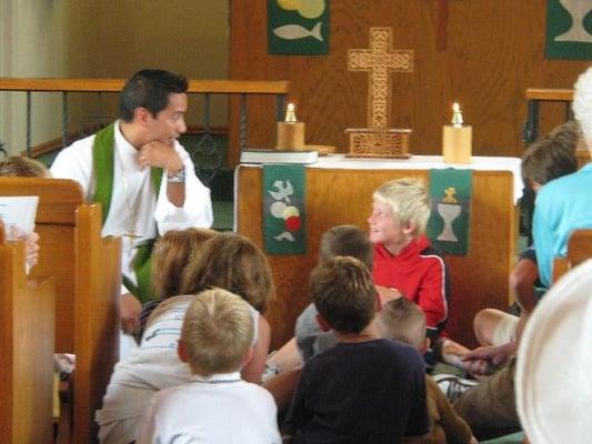 Pastor Shaw during children's message