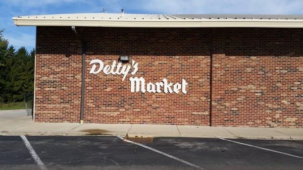 Detty's Market