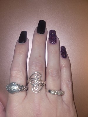 Tips with dip, coffin shaped and shellac top coat.