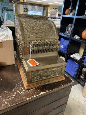 Old timey cash register!