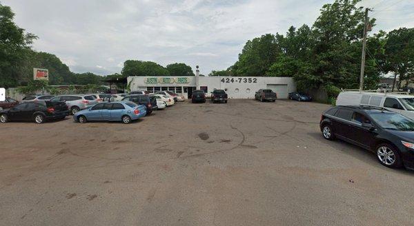 Used Car Buyer, Junkyards, Auto Parts New and Used.