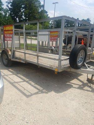 Cheap place to rent an enclosed trailer $35 a day