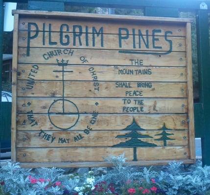 Pilgrim Pines Sign