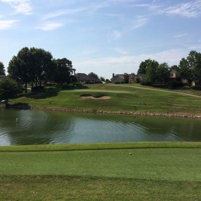 100 yd par 3, do you see the final rings of my ball entering the lake...