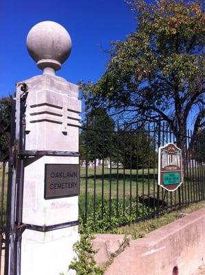 Oaklawn Cemetery