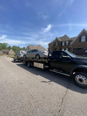 Long Hauling Towing available