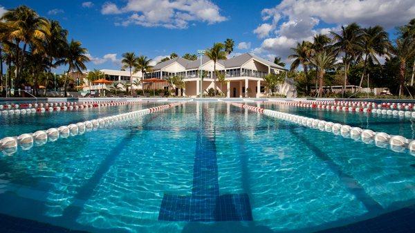 Exterior / Outdoor pool