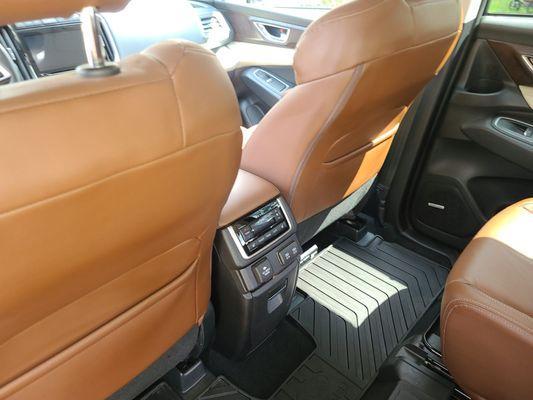 Mobile Car Detailing - Interior and exterior car detailing, in Bethesda, MD.