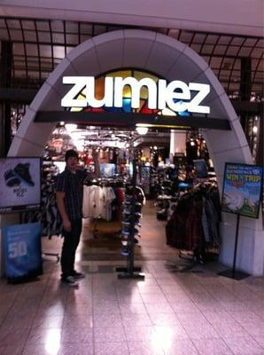 Zumiez