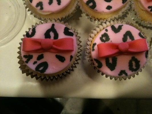 leopard print cupcakes with Bow accent.