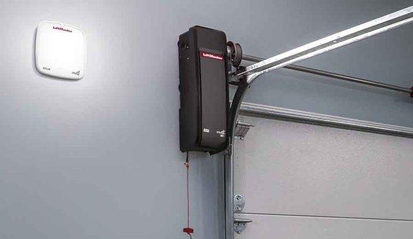 Jackshaft side mount Garge door