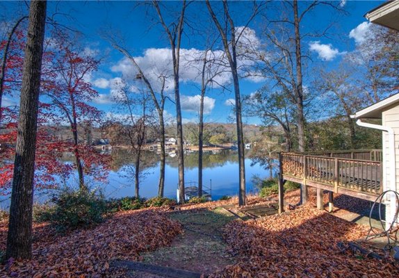 Hartwell Lake Properties