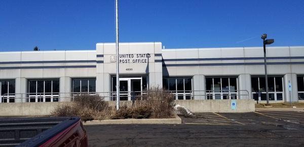 McHenry Post Office