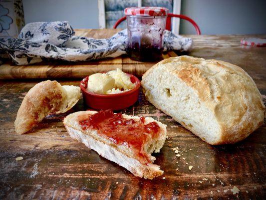 Breakfast with sur le pouce bread