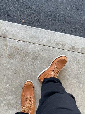 0877 8' Moc Toe, Oro-Legacy