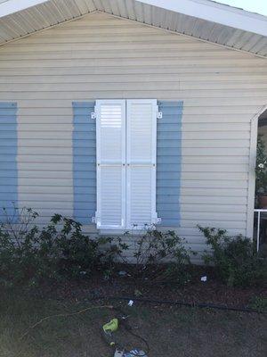 colonial hurricane shutters