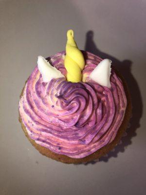 Unicorn cupcakes