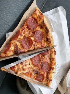 Pepperoni pizza