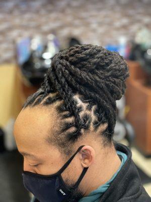 Loc's updo for men