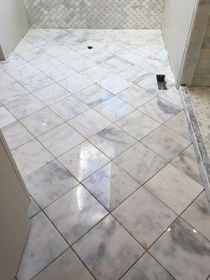 TILE BATHROOM FLOOR