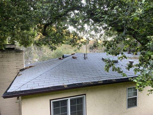 2nd photo of our old roof before HUS Roofing did their magic.