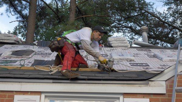 We are a GAF Master Elite Roofer